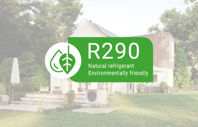 Green and white label ‘R290 – Natural refrigerant, best environmental performance’ with drop and leaf symbol on an opaque house illustration with Basic Line Air Bloc. 